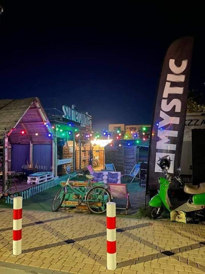 Апартаменты Przyczepa Niewiadow Surf Wioska Ястарня Экстерьер фото