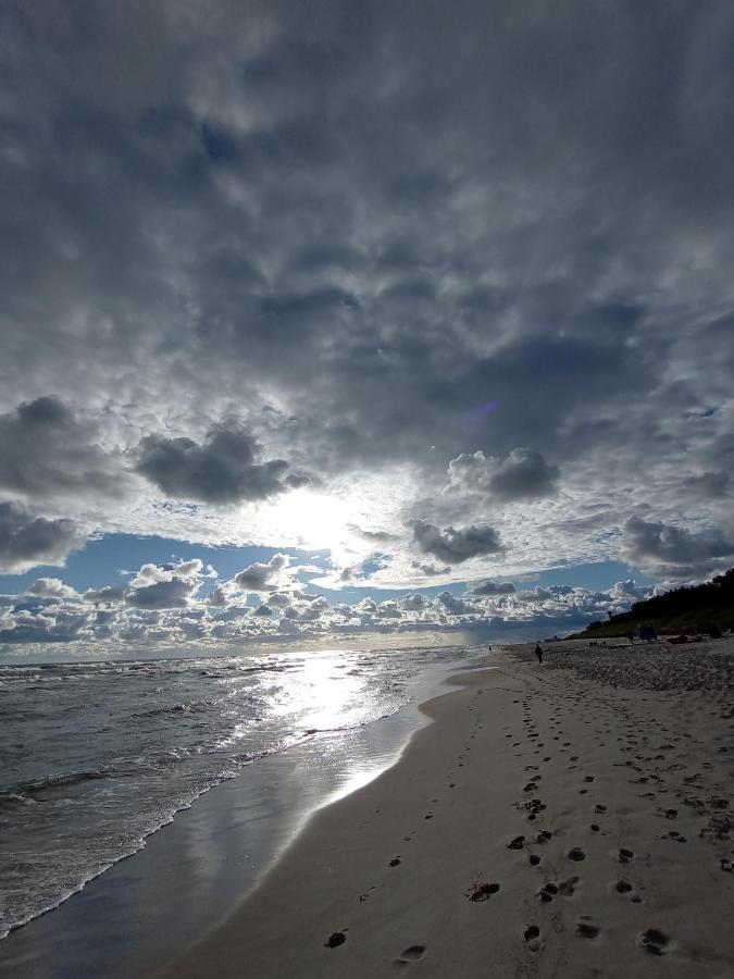 Апартаменты Przyczepa Niewiadow Surf Wioska Ястарня Экстерьер фото